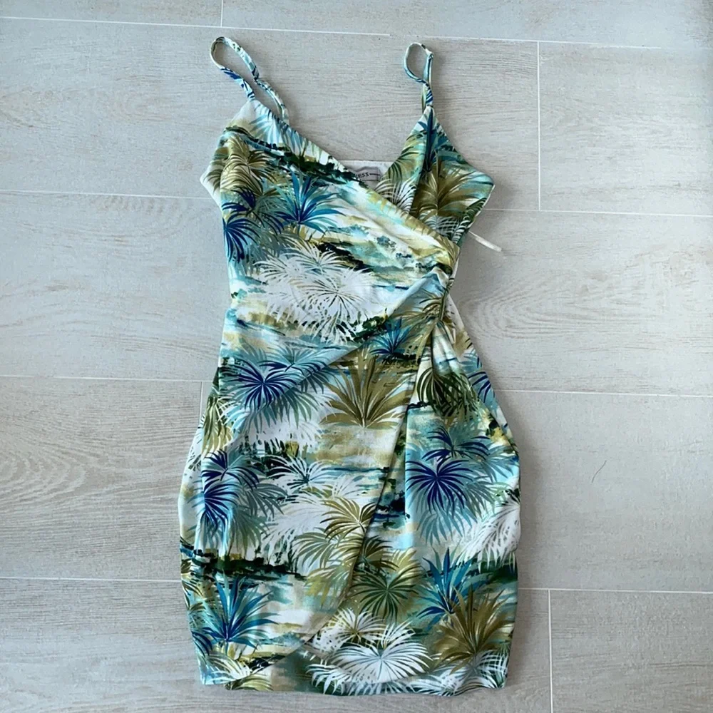 Dress - Picture 1 of 1